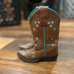 SHYANNE GIRLS' FLORAL EMBROIDERY WESTERN BOOTS - SNIP TOE